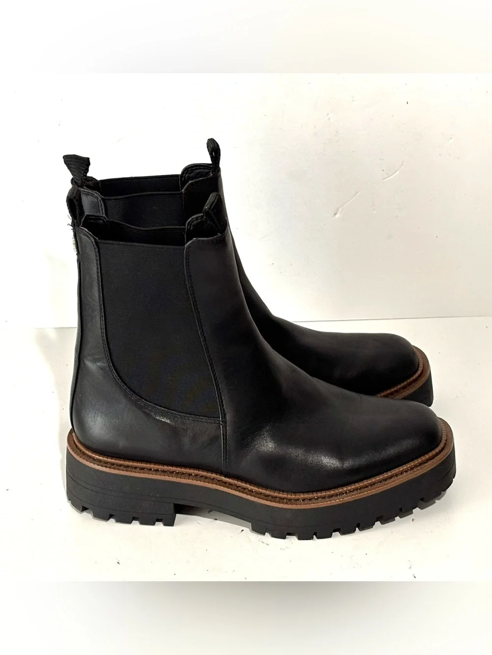Sam Edelman Laguna Chelsea Boots Womens 7 M Waterproof Pull On Leather Black EUC